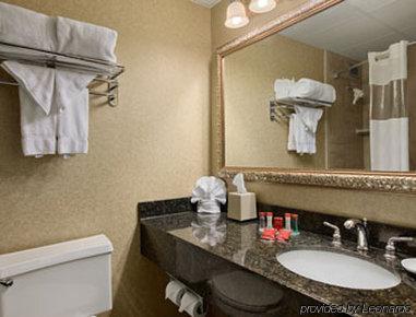 Ramada Plaza Hotel Колумбус Номер фото